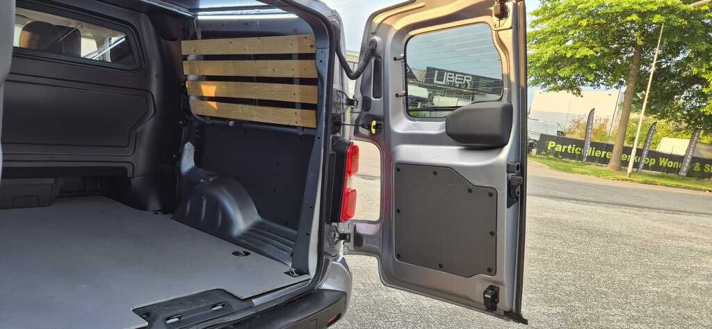 Opel Vivaro DC 2.0