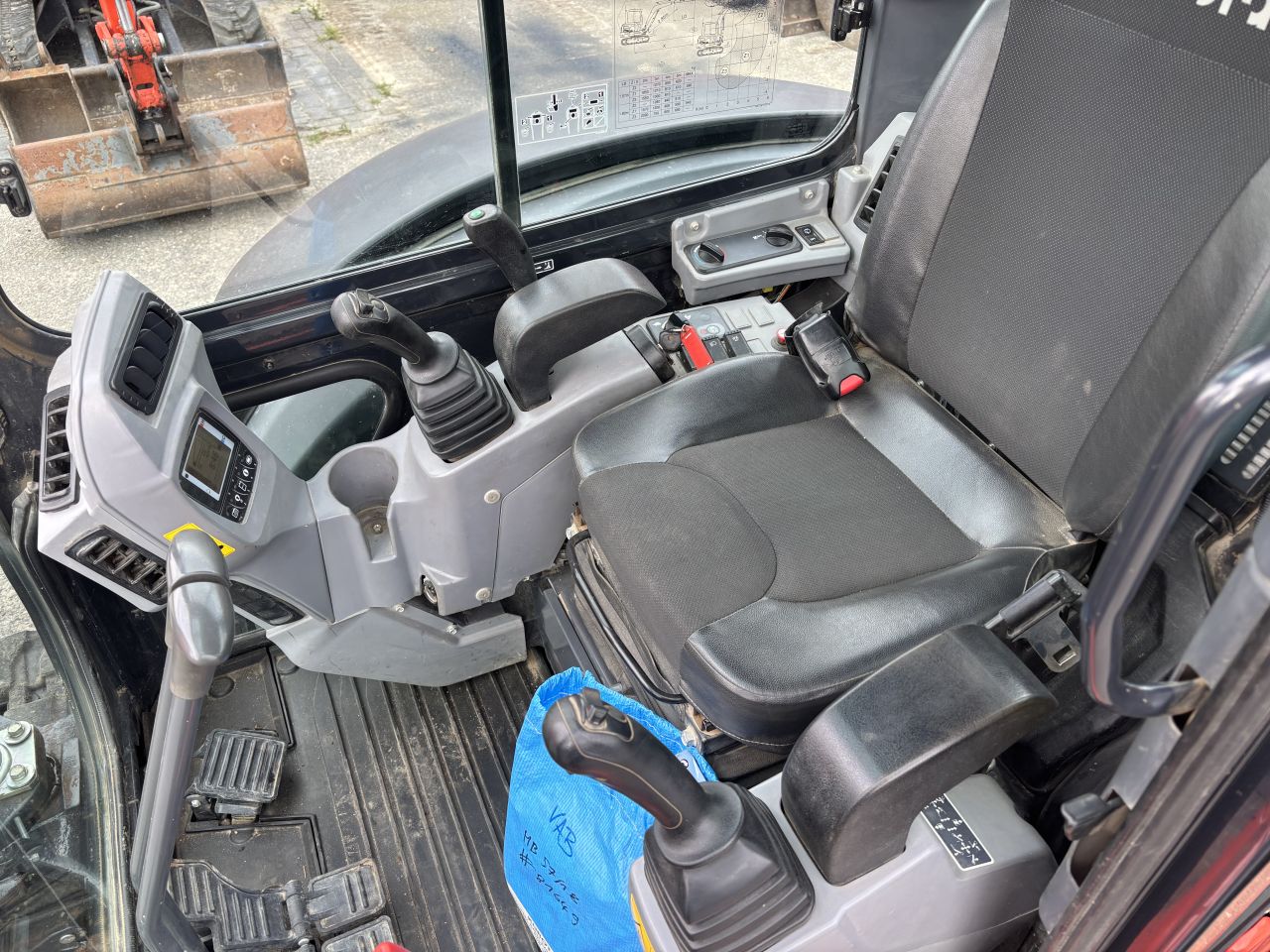 Kubota KX057-4