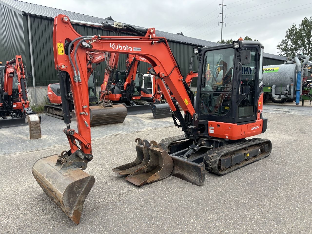 Kubota KX037-4