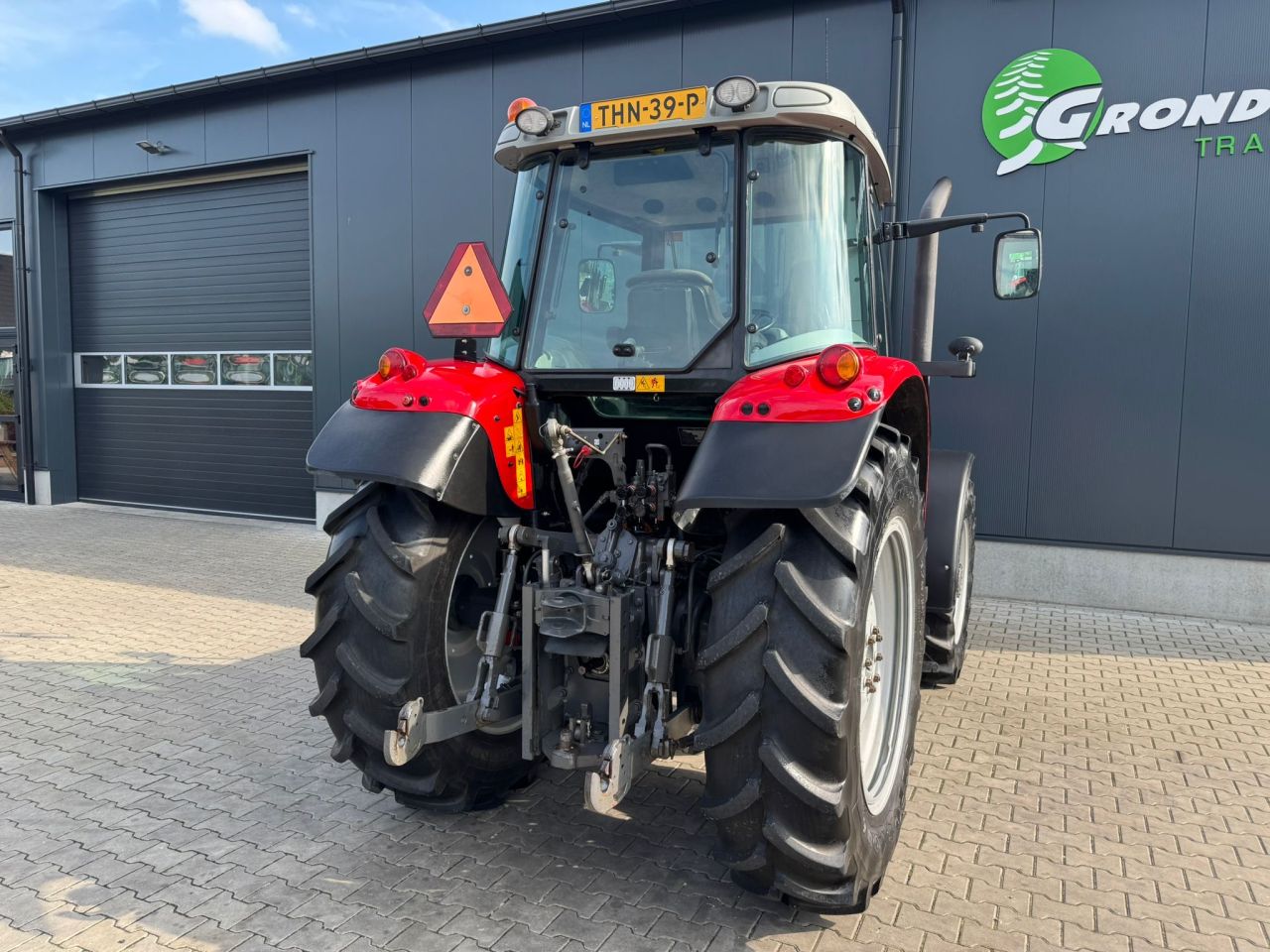 Massey Ferguson 5435 Dyna4