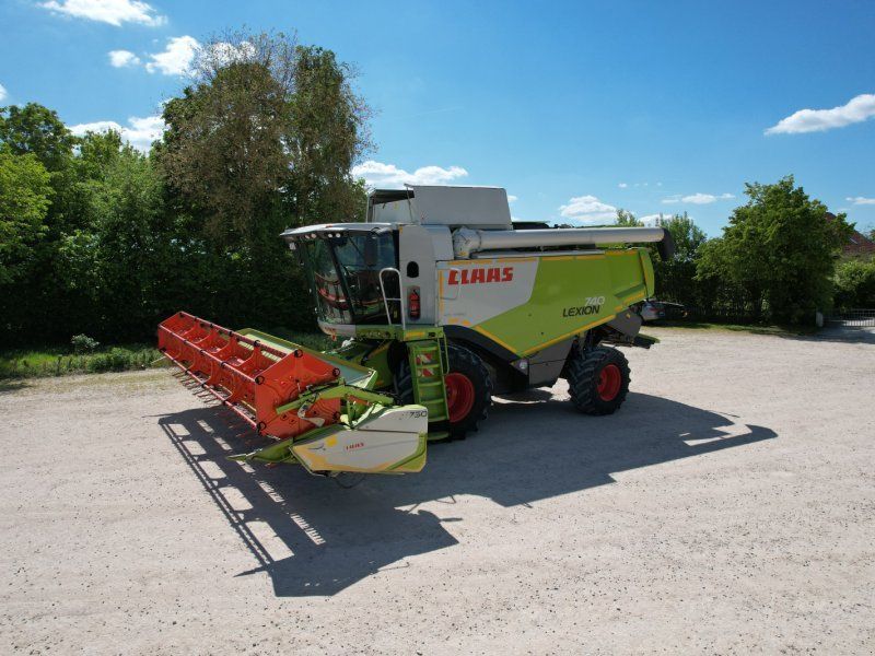 Claas Lexion 740