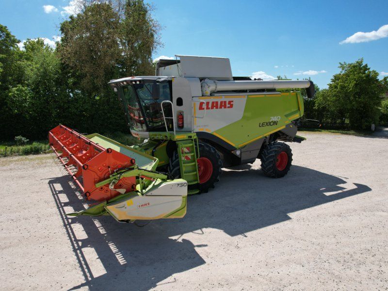 Claas Lexion 740