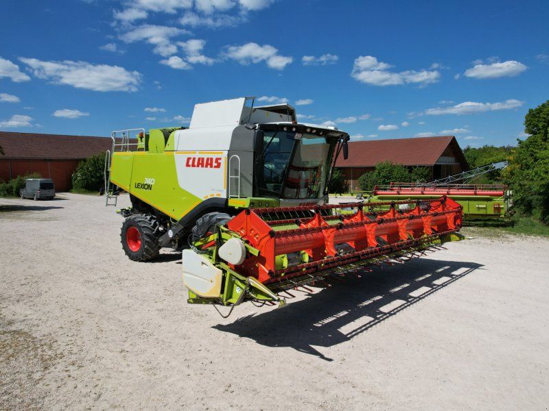 Claas Lexion 740