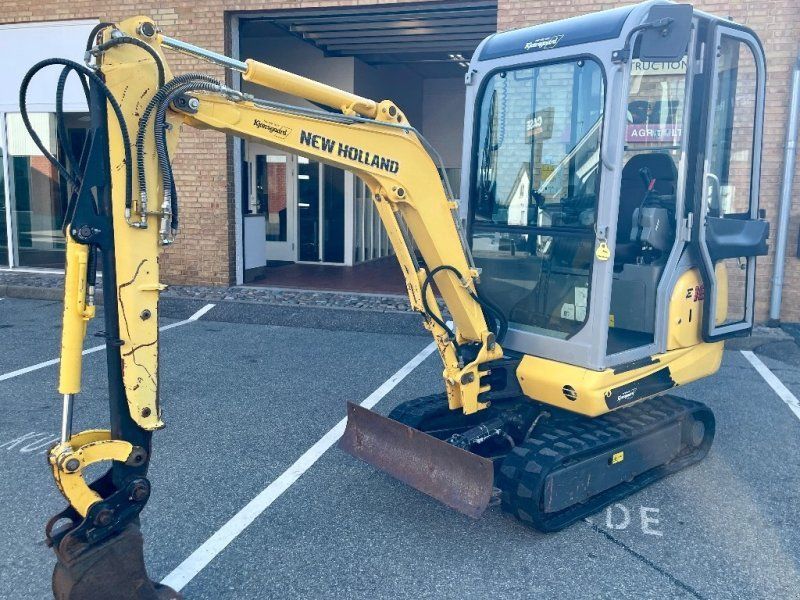 New Holland EC18