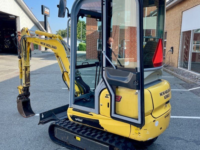 New Holland EC18