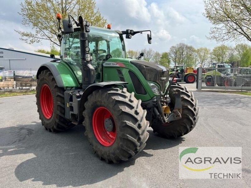 Fendt 724 VARIO S4 Profi Plus