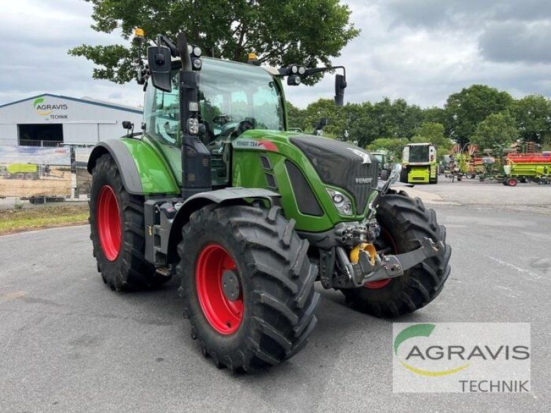 Fendt 724 VARIO S4 Profi Plus