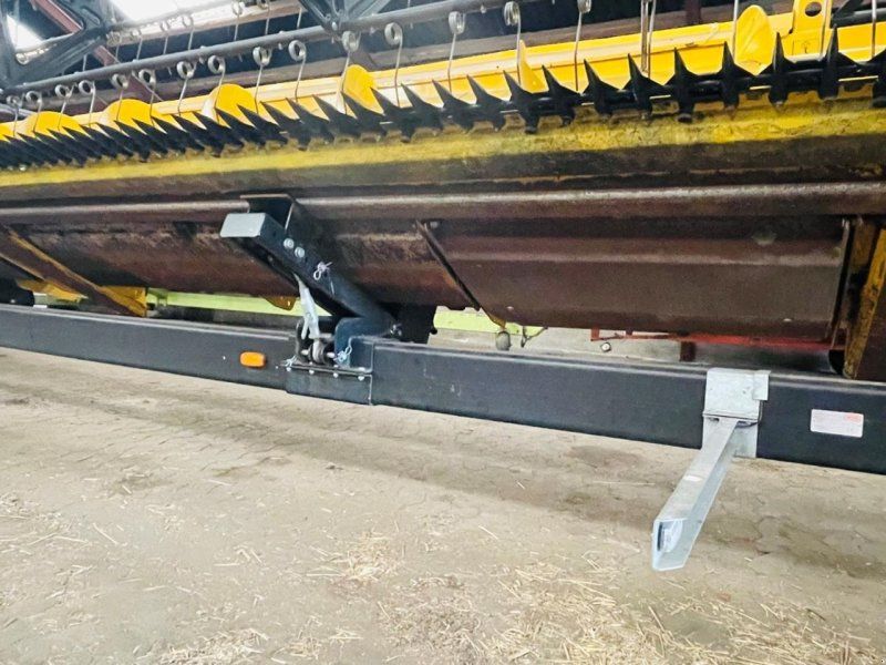 New Holland 760CG 10.7 METER VF