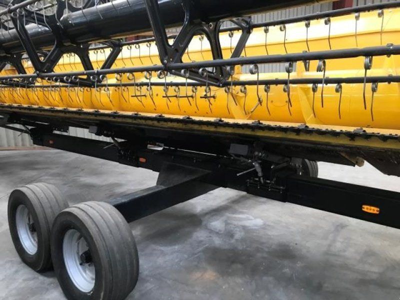 New Holland 760CG 10.7 METER VF