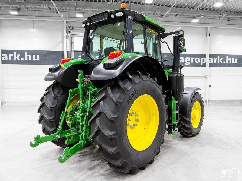 John Deere 6195M