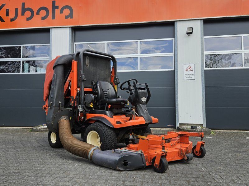 Kubota F3890
