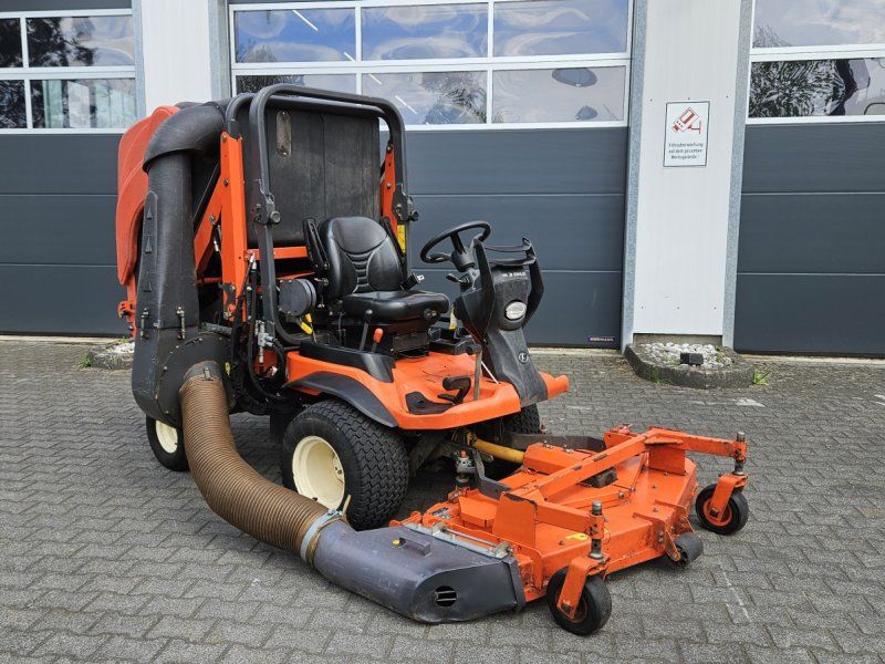 Kubota F3890