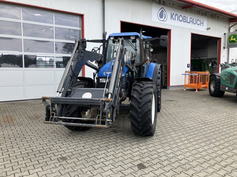 New Holland TS 115