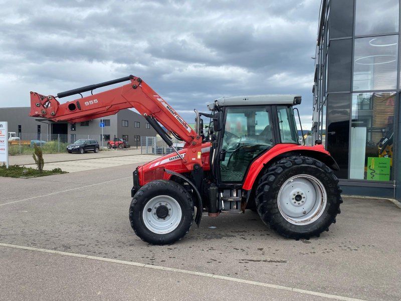 Massey Ferguson 5445 Dyna4