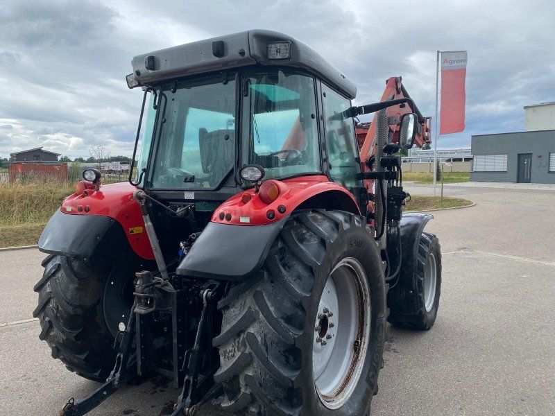 Massey Ferguson 5445 Dyna4