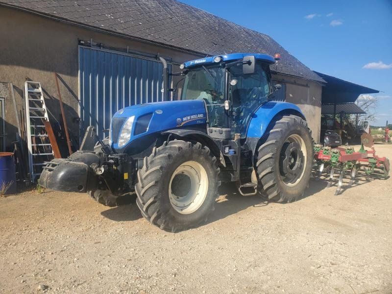 New Holland T7.220
