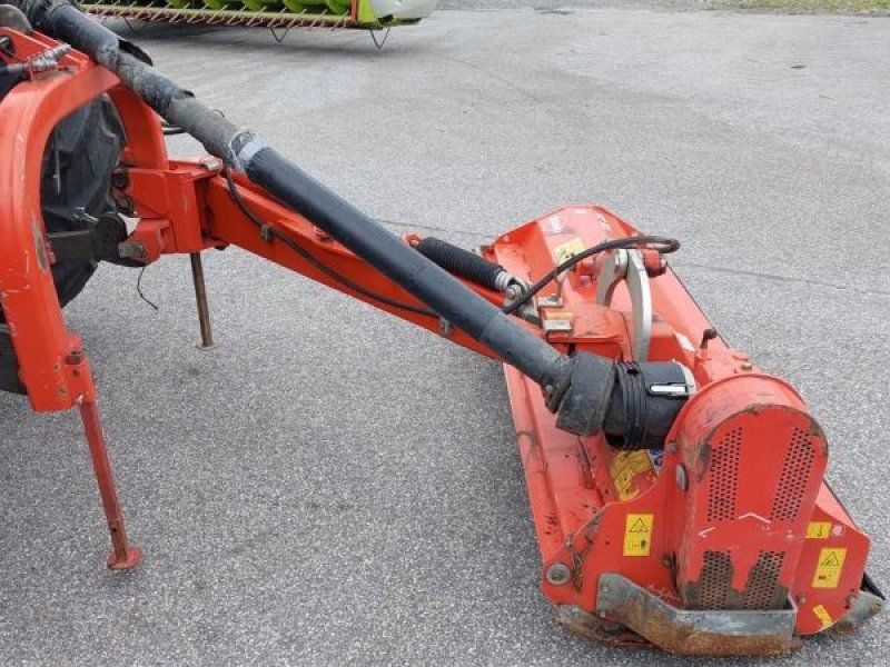 Kuhn TB 211