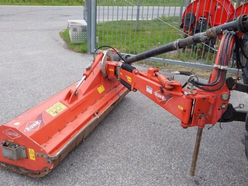 Kuhn TB 211