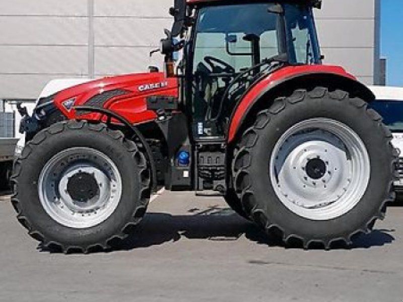 Case IH Farmall 120 C Neue Generation Vorführmaschine