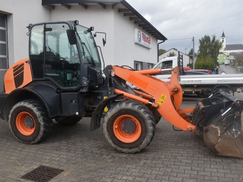 Komatsu WA100M-7 mit Straßenzulassung