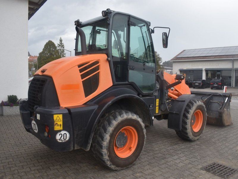 Komatsu WA100M-7 mit Straßenzulassung