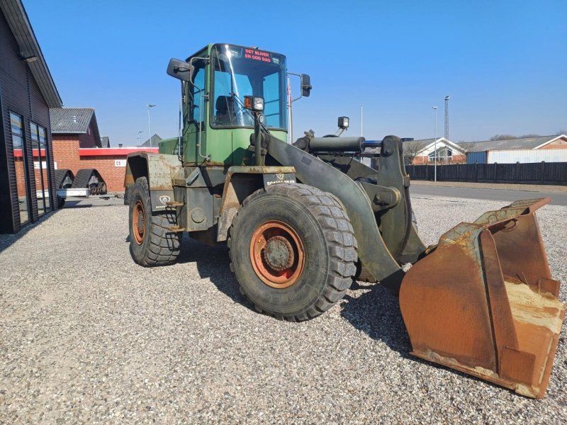 Komatsu WA270