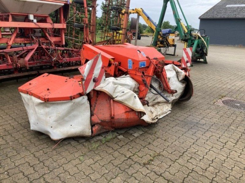 Kuhn FC313F FRONTSKÅRLÆG.