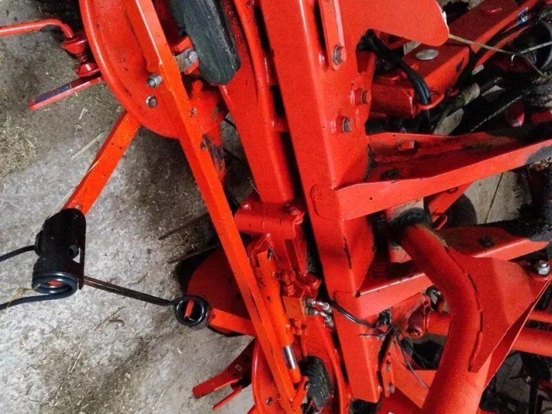 Kuhn gf 8702 t