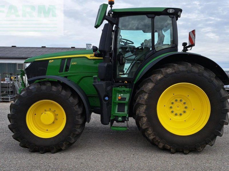 John Deere 6 R 230