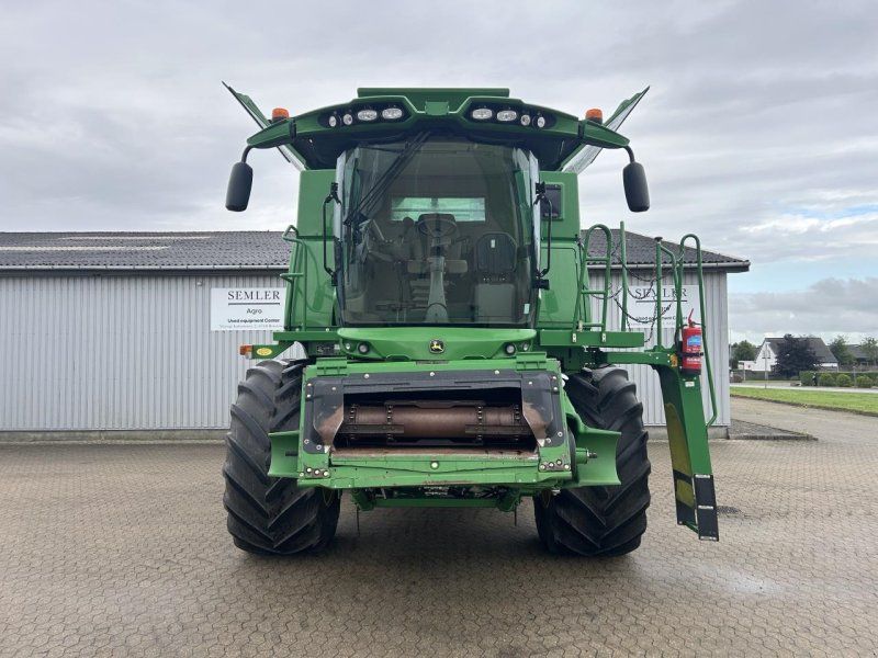 John Deere S690