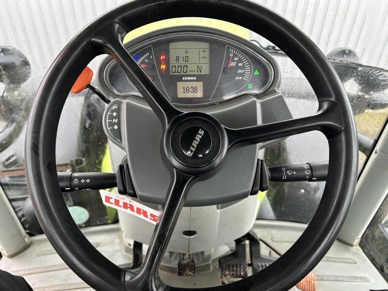 Claas AXION 930