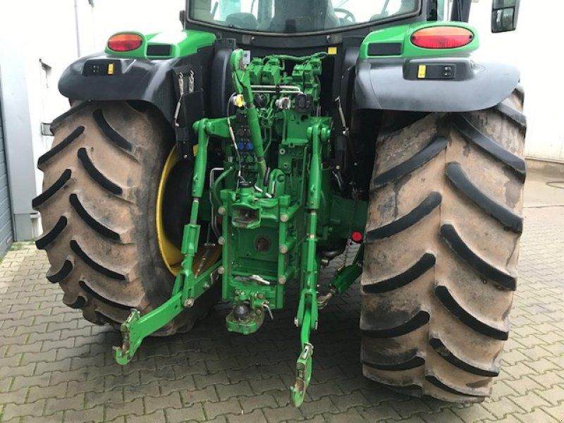 John Deere 6145R