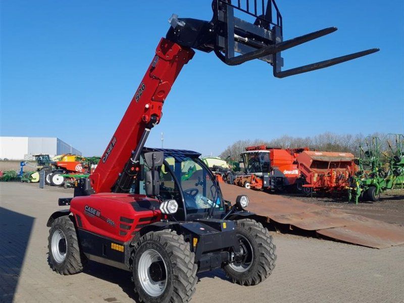Case IH Farmlift 526 med pallegafler