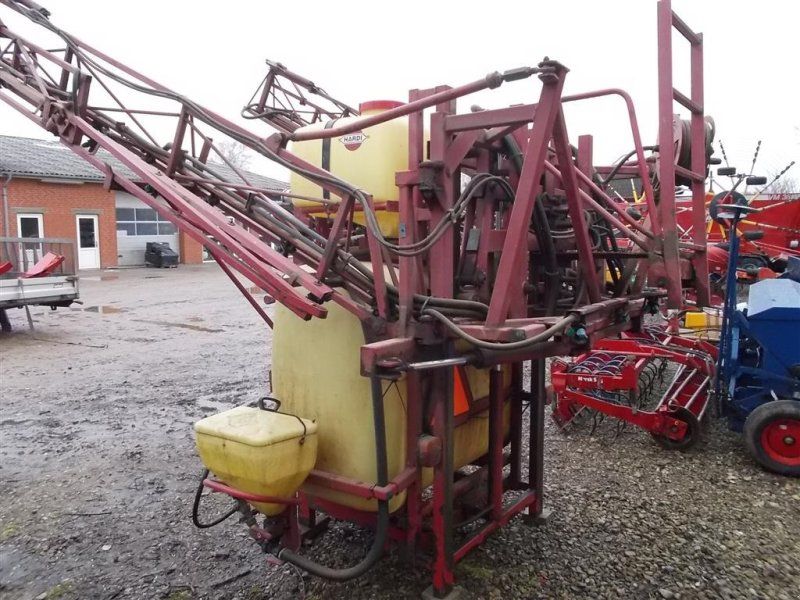 Hardi 1000 liter 16 meter Alt i udstyr