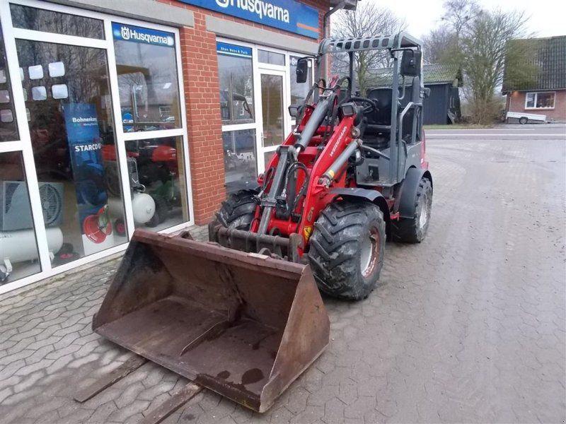 Weidemann 1350 CX45 2 x DV udtag.