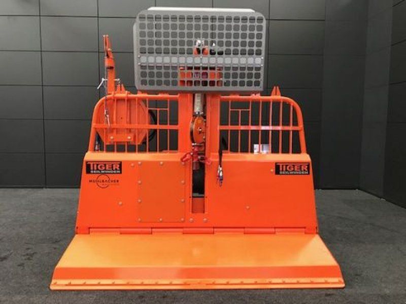 Tiger Dreipunkt 8to 2,20m mit Hilfswinde