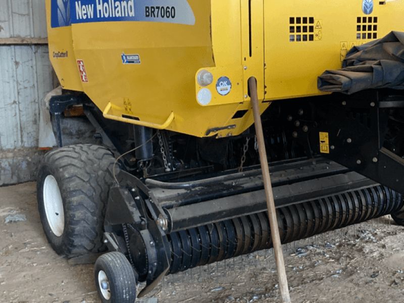 New Holland BR 7060 F BC AR C