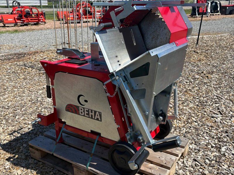 BEHA Wippkreis 700mm Hartmetallblatt, Zapfwellenantrieb
