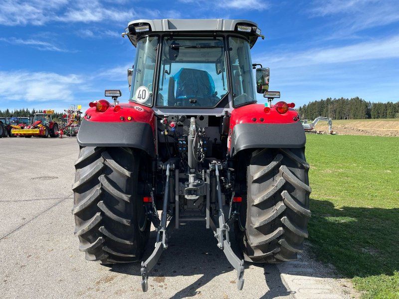 Massey Ferguson 5S.115 Dyna-6 Efficient