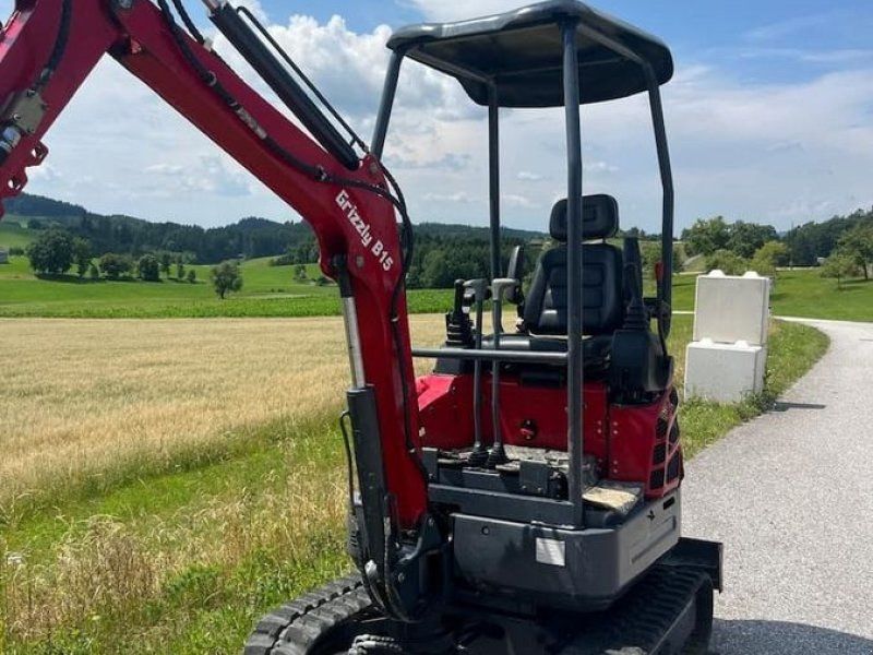 Kubota Grizzly B15 Bagger