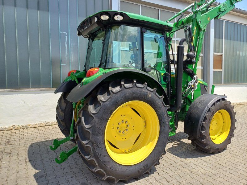 John Deere 5090 R