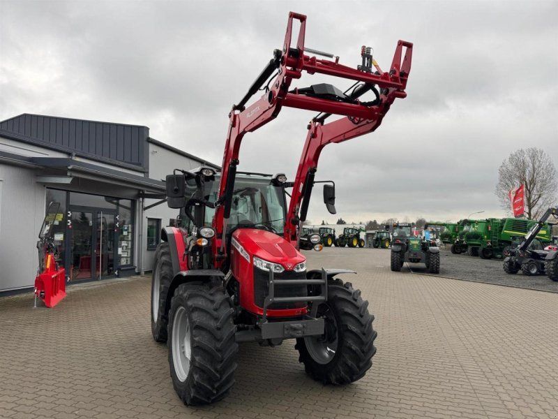 Massey Ferguson 5709M Dyna 4