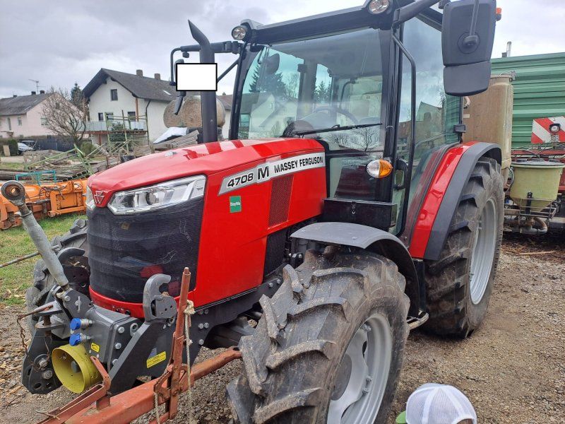 Massey Ferguson 4708
