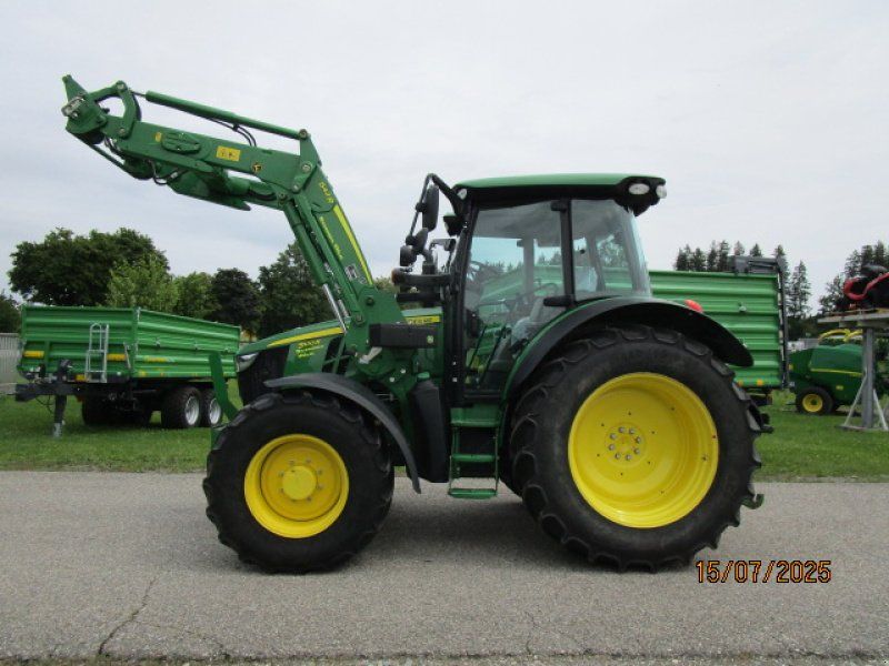 John Deere 5100R