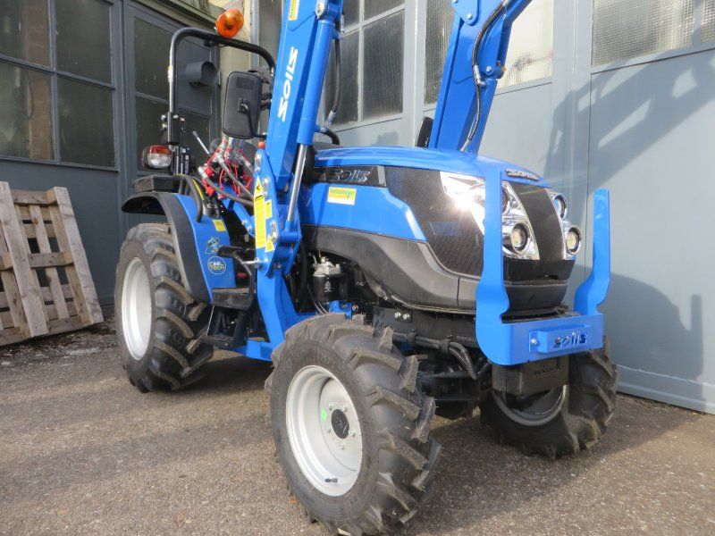 Solis 26 + TYP3200 Frontlader Euro-Norm + Schaufel + Straßenzula