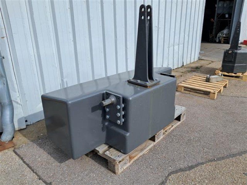 Fendt GEWICHT 2500 KG