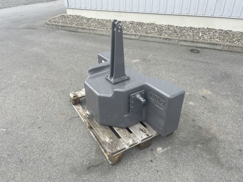 Fendt GEWICHT 1800KG