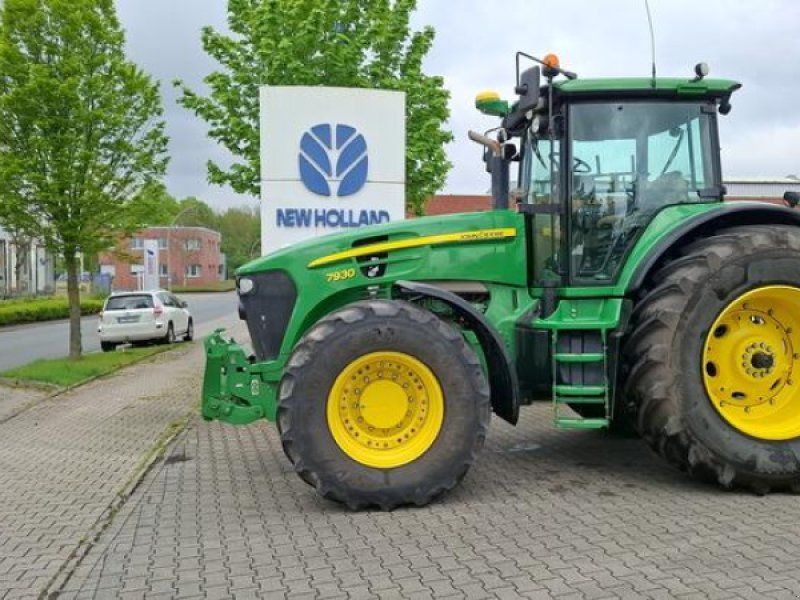 John Deere 7930