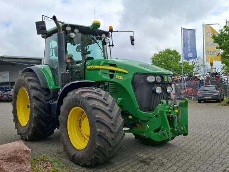 John Deere 7930