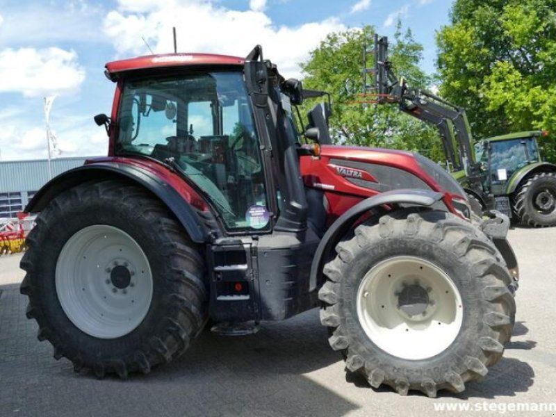 Valtra N155